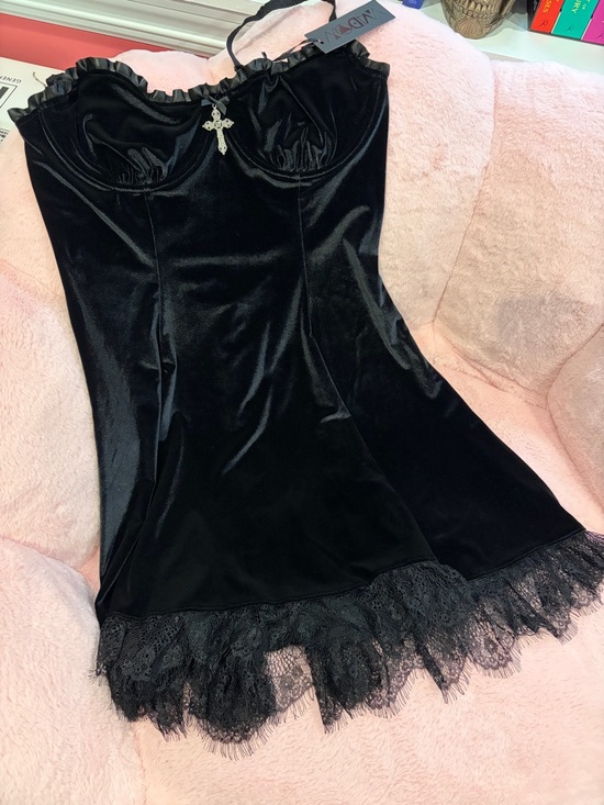 Dolls Kill Dresses & Skirts - Dolls Kill blind faith velvet dress by widow size XL NWT!